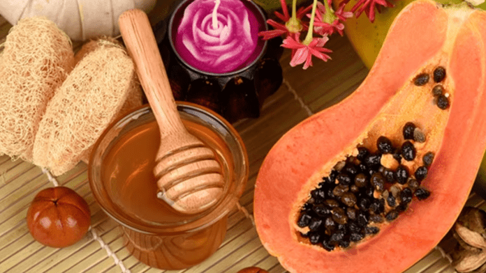 Papaya And Honey Face Pack