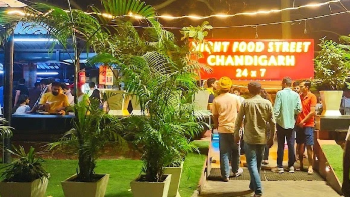 Chandigarh Night Food Street