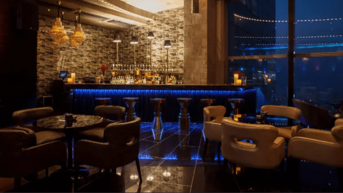 Mumbai Bars to Party with Your Friends